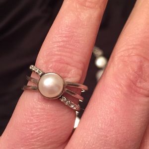 Pearl ring
